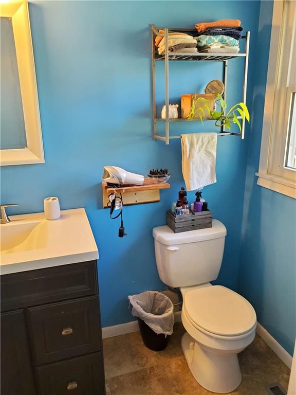 607 Christopher Street — photo 6