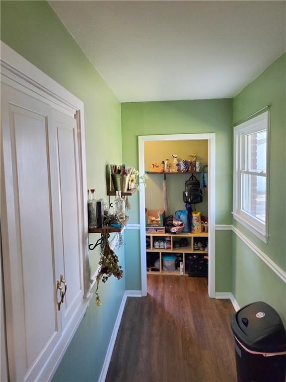 607 Christopher Street — photo 8