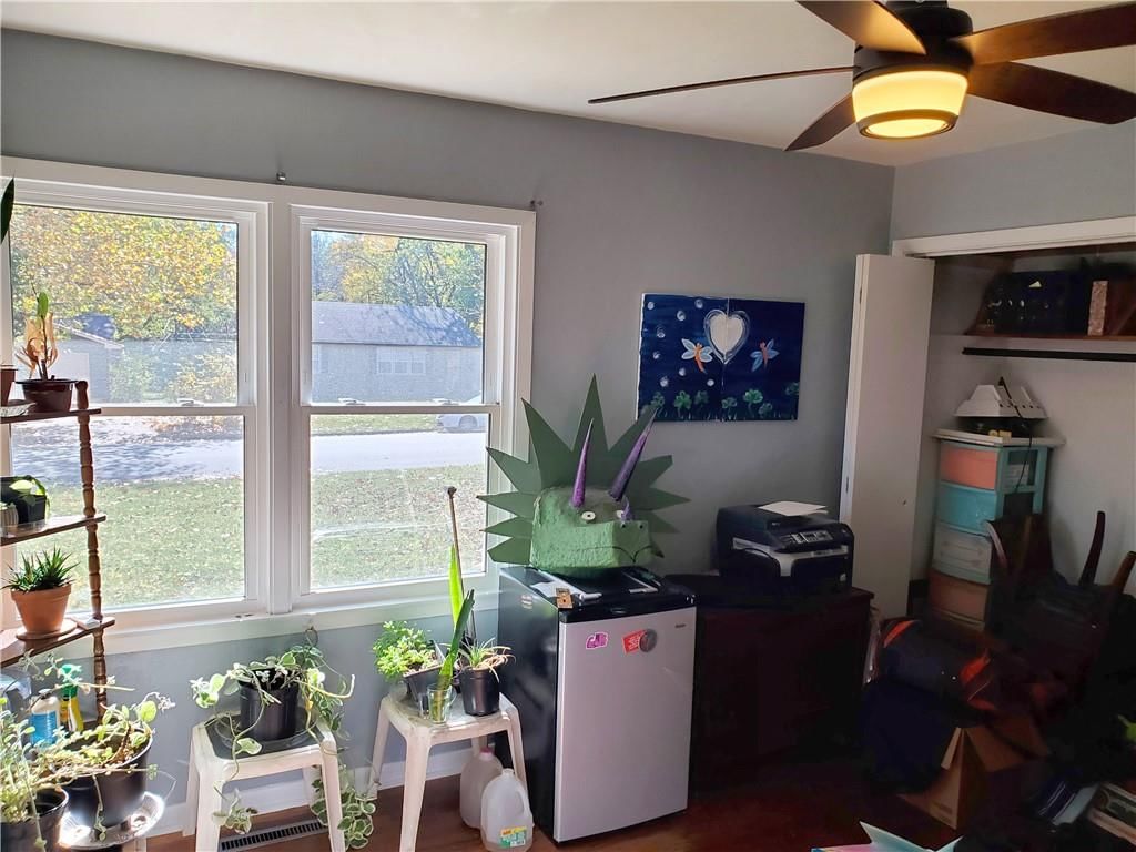 607 Christopher Street — photo 15