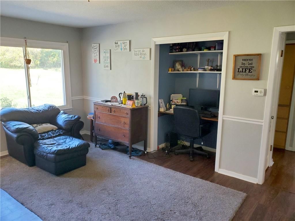 607 Christopher Street — photo 17