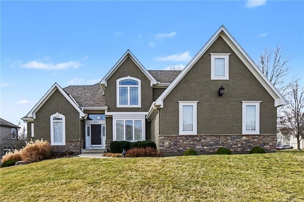 12312 Gillette Street, Overland Park, KS