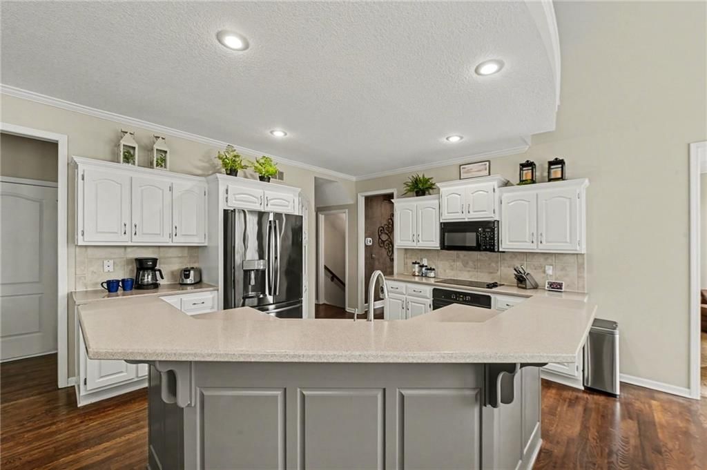 12312 Gillette Street — photo 9