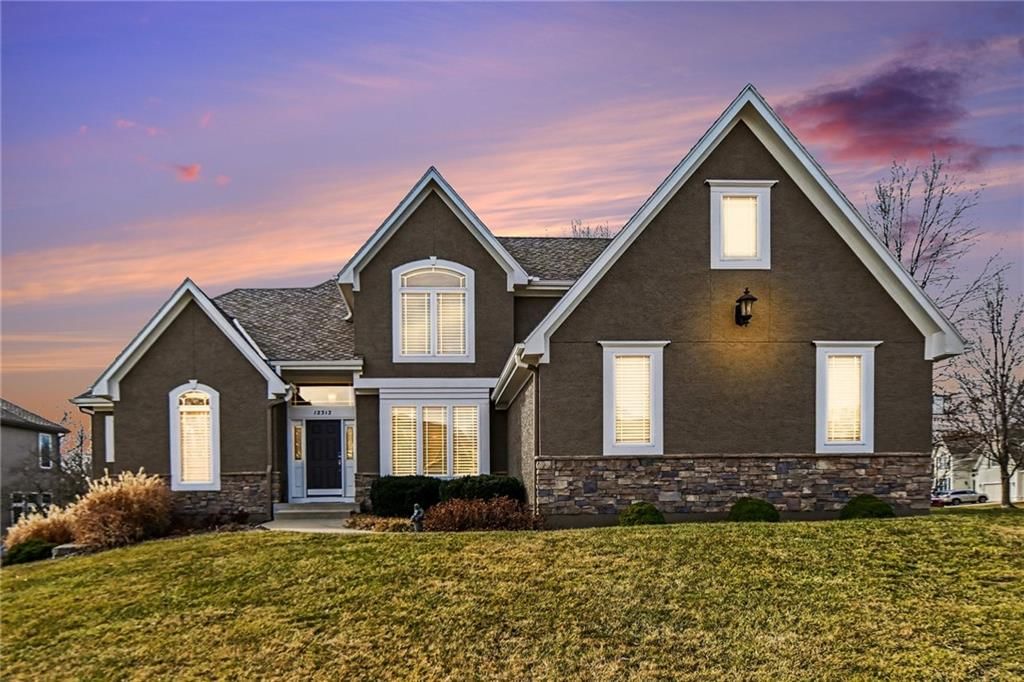 12312 Gillette Street — photo 42