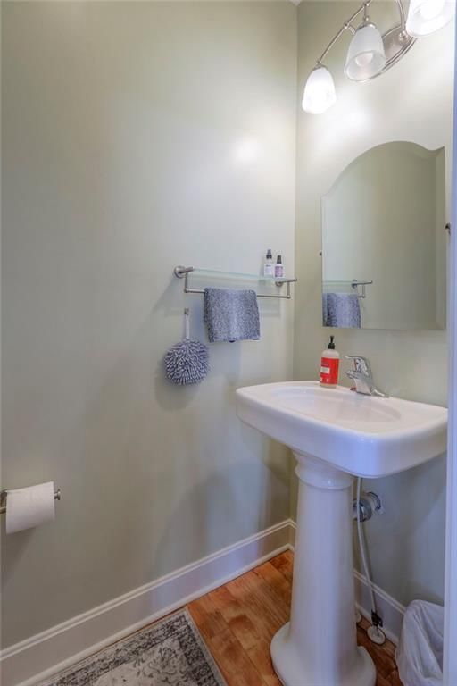 1123 E 49th Street — photo 14