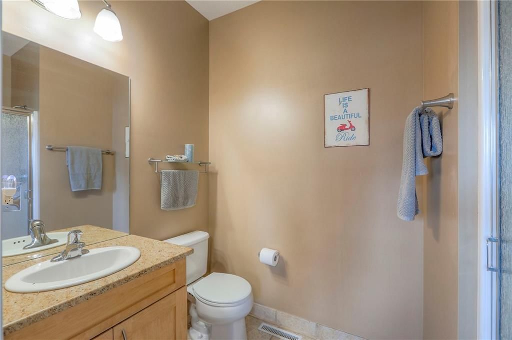 1123 E 49th Street — photo 16