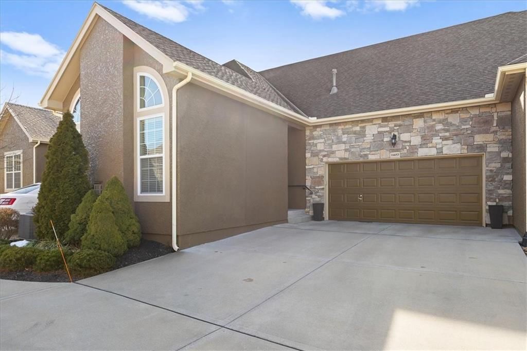 16653 W 168th Court — photo 7