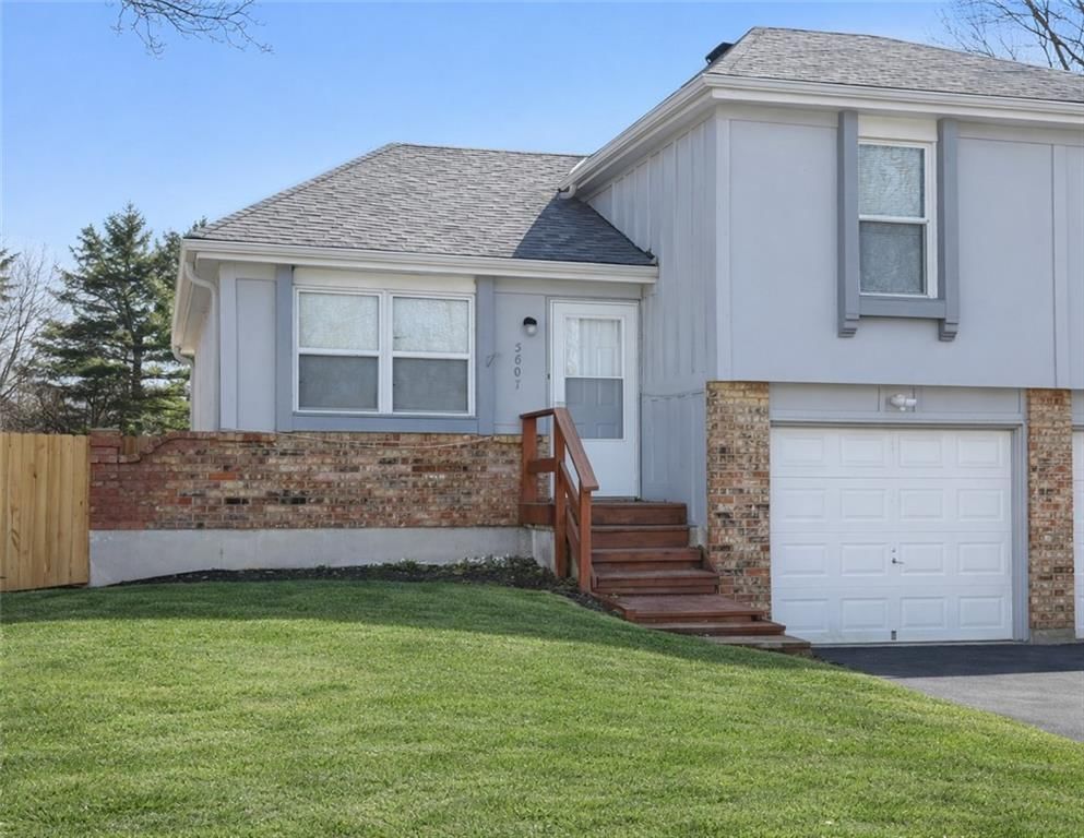 5607 Crest Drive, Kansas City, KS