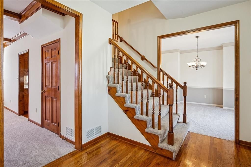 7640 N Lucerne Court — photo 4