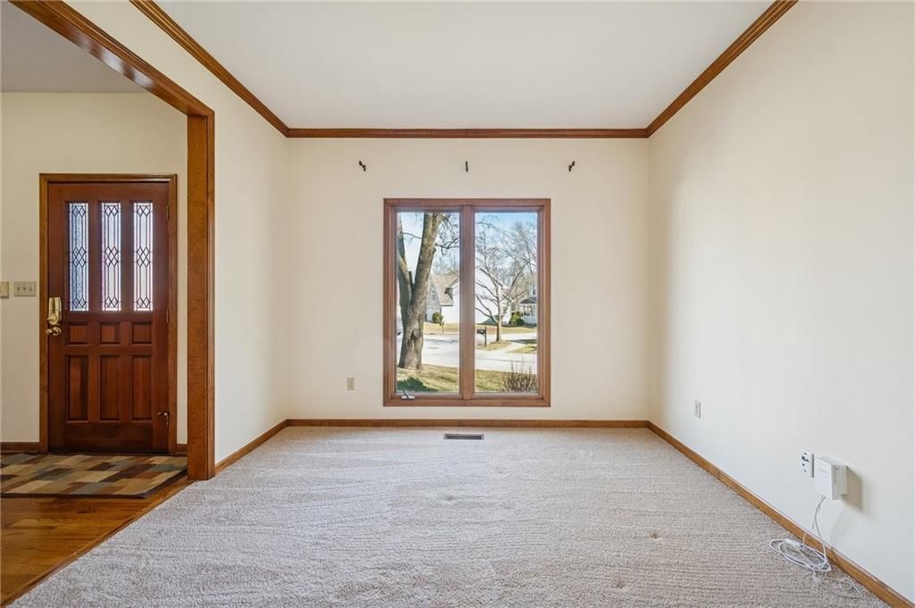 7640 N Lucerne Court — photo 5