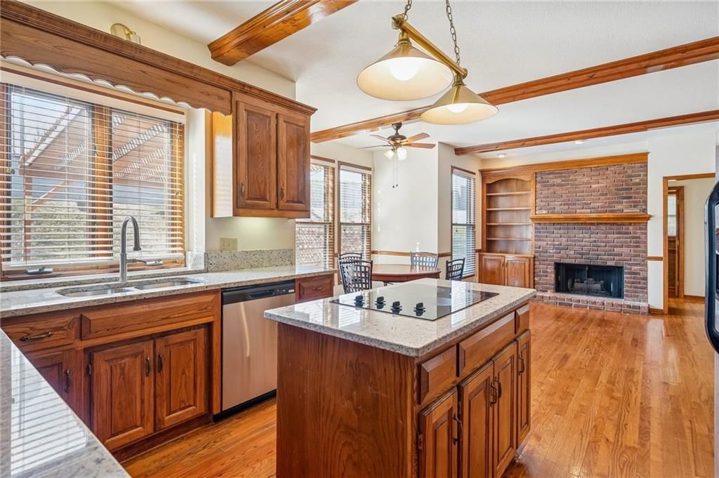 7640 N Lucerne Court — photo 12