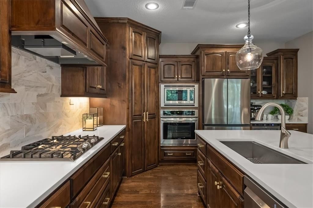 6805 Millbrook Street — photo 14