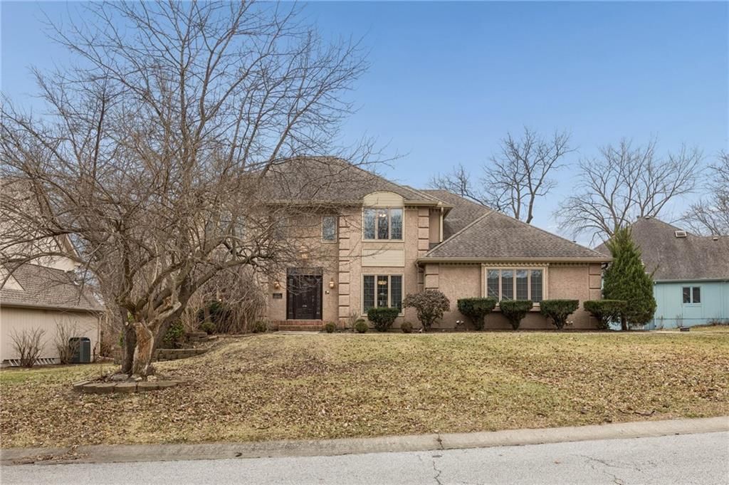 132 The Woodlands Drive — photo 3