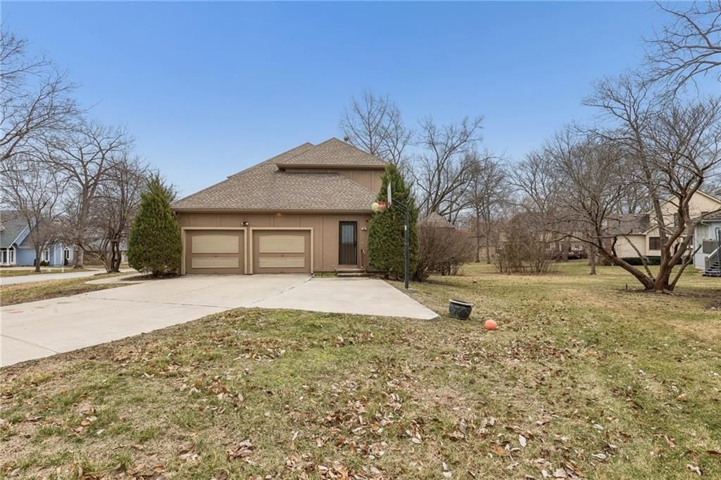 132 The Woodlands Drive — photo 5