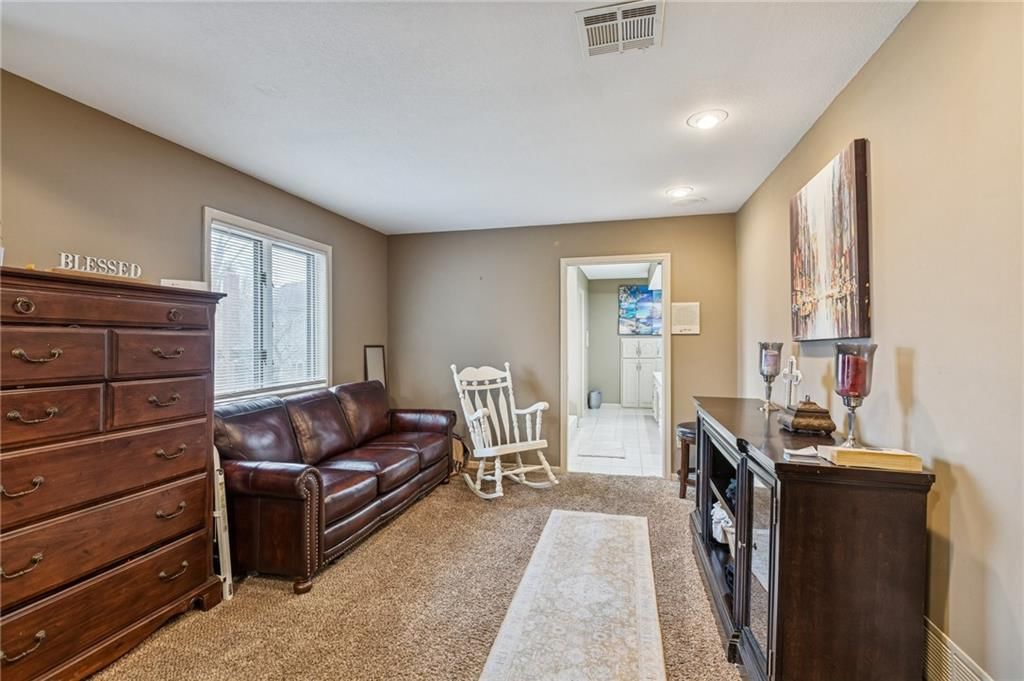 132 The Woodlands Drive — photo 26