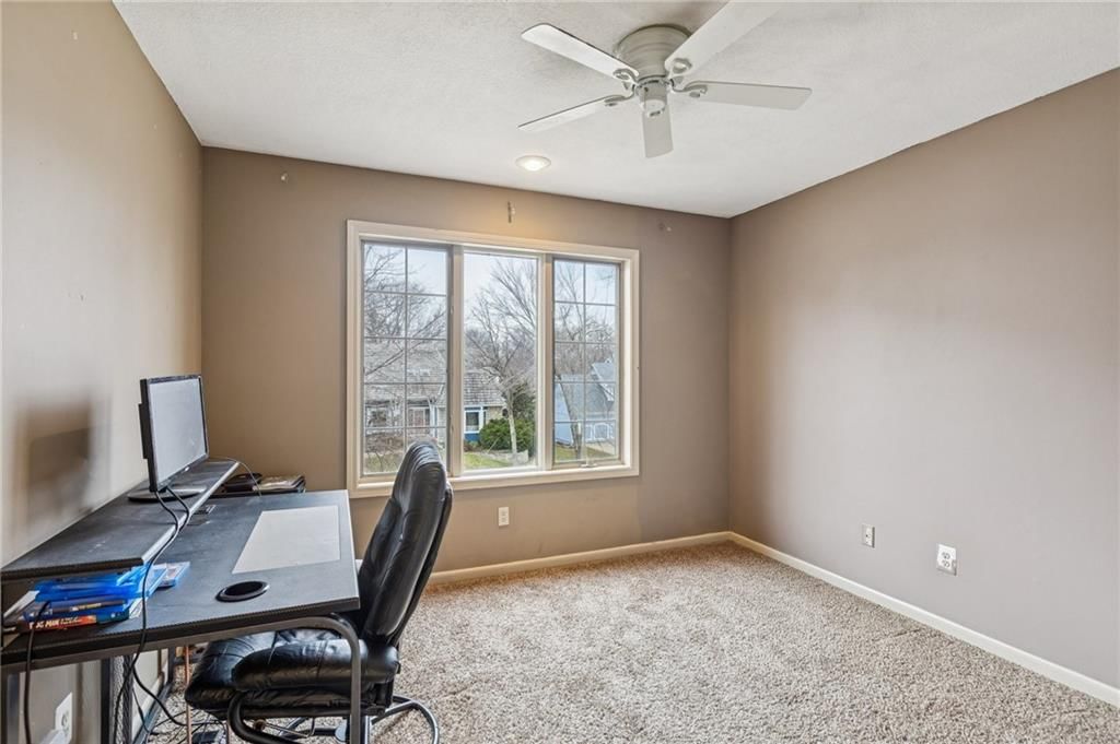 132 The Woodlands Drive — photo 34