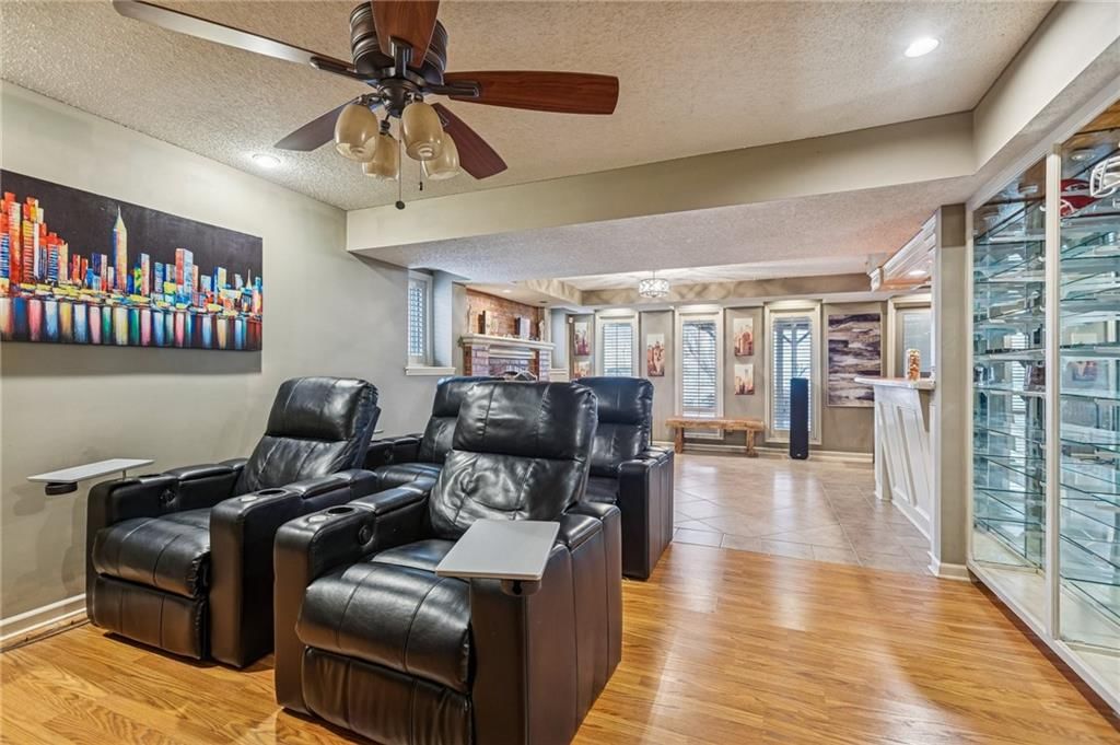 132 The Woodlands Drive — photo 41