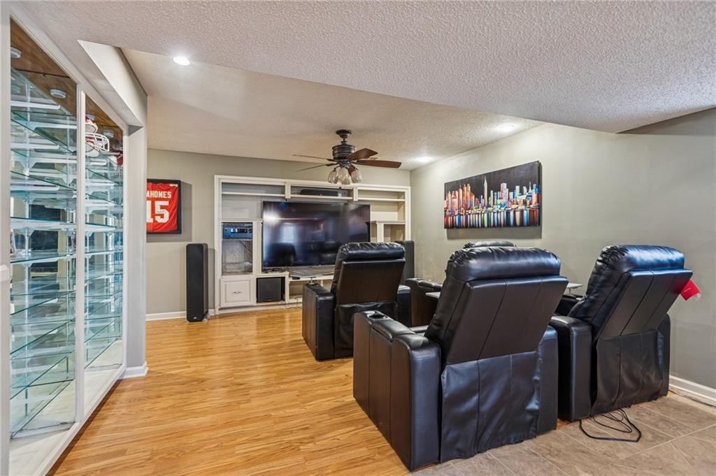132 The Woodlands Drive — photo 42