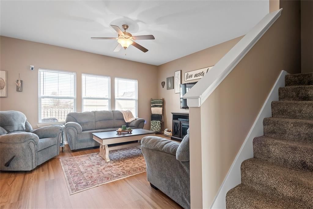 496 E Willow Street — photo 4