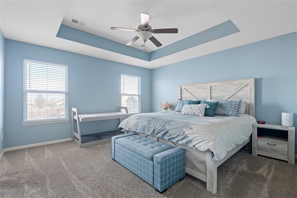 496 E Willow Street — photo 17