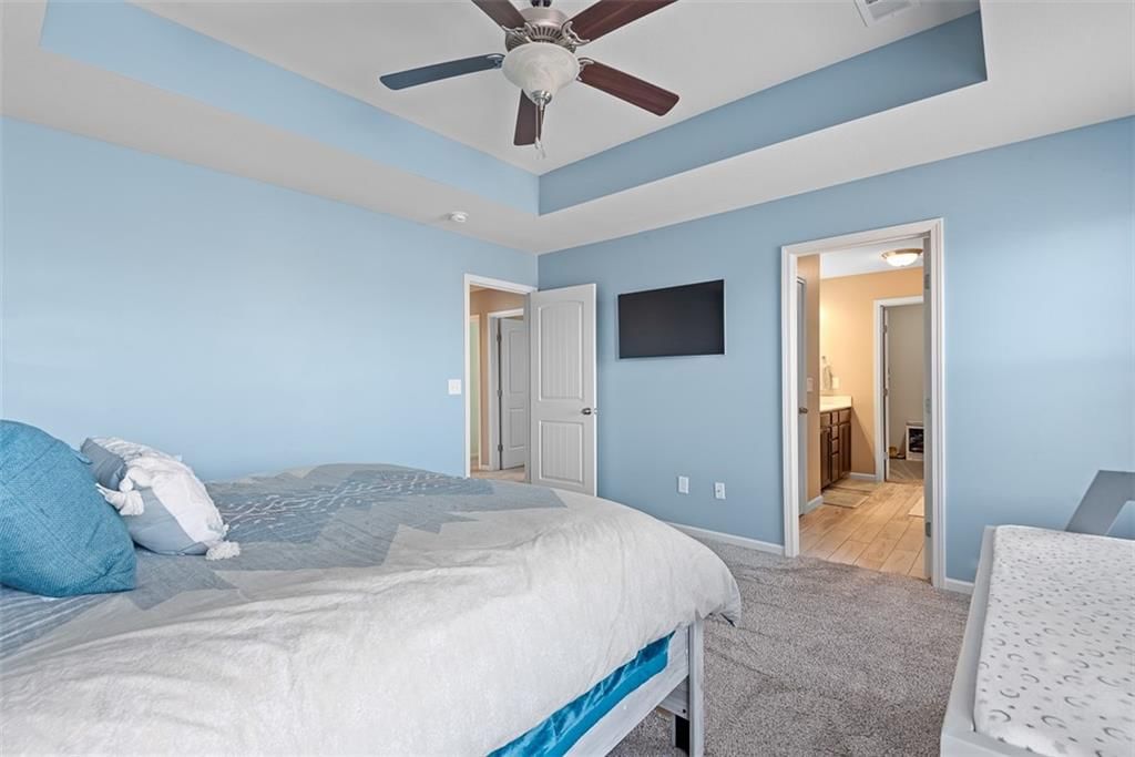 496 E Willow Street — photo 18