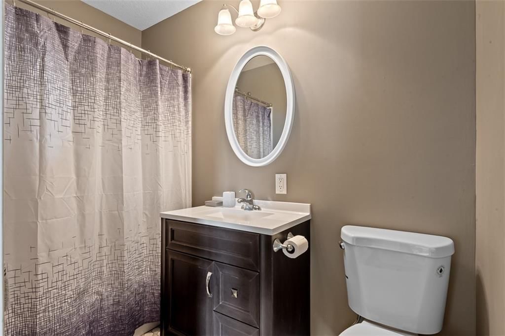 496 E Willow Street — photo 22