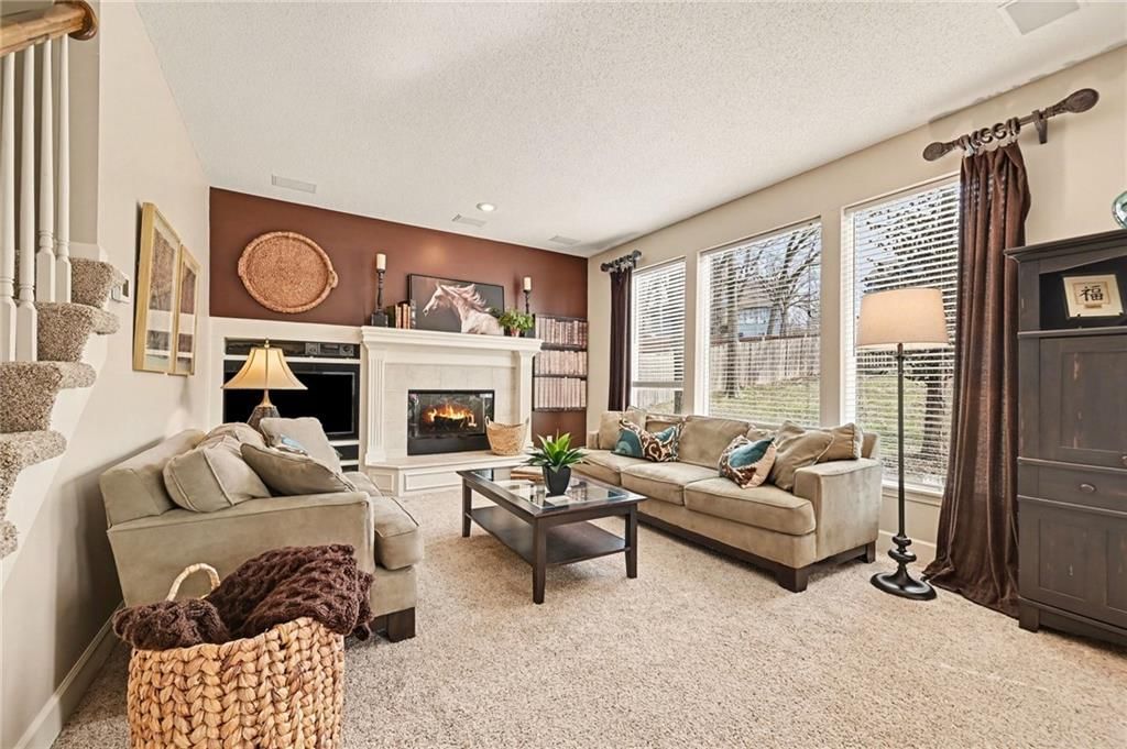 5627 N Ames Avenue — photo 4