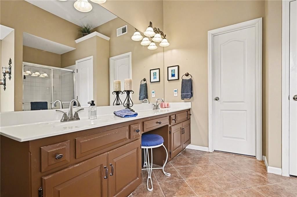 5627 N Ames Avenue — photo 15