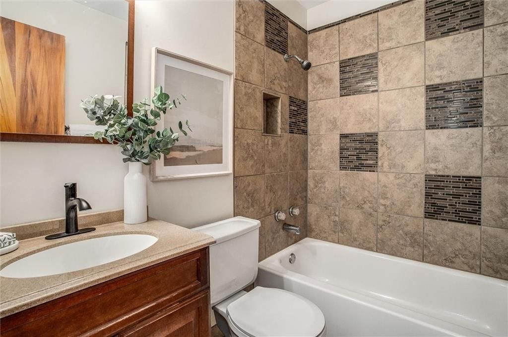 304 S Central Street — photo 16