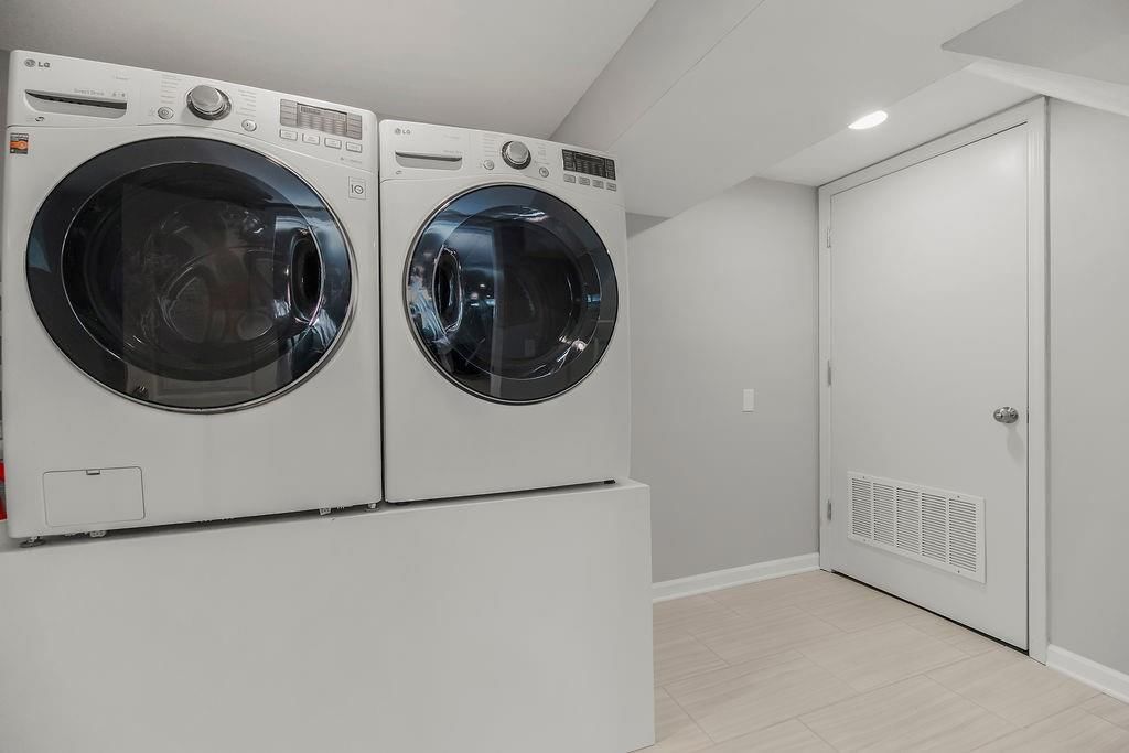 7237 Floyd Street — photo 25