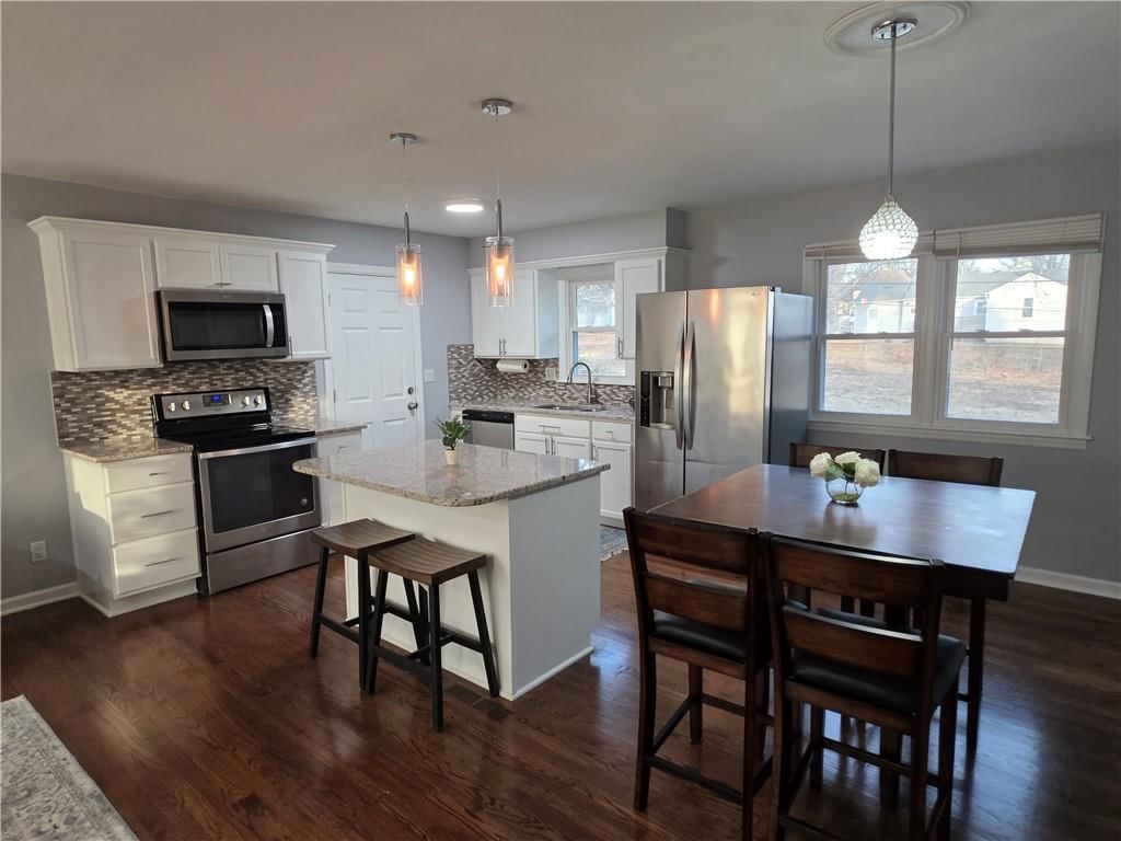 8635 Larsen Street — photo 11
