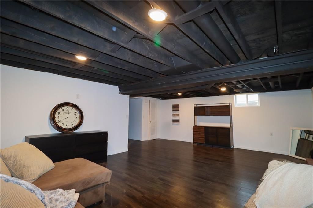 8635 Larsen Street — photo 28