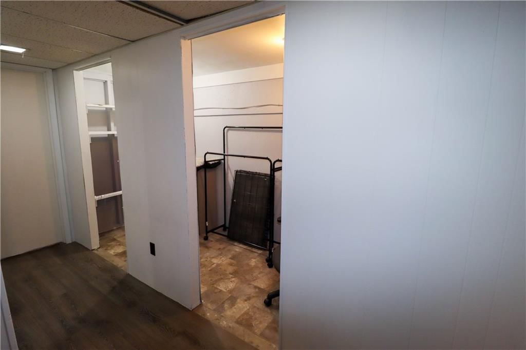 8635 Larsen Street — photo 30