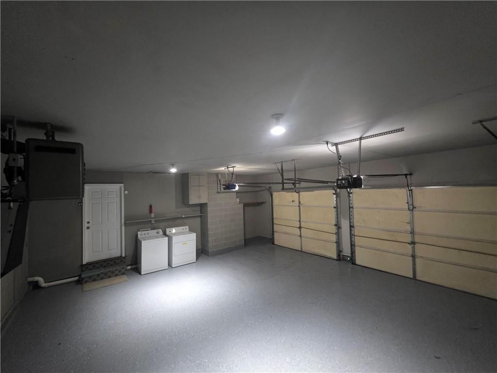 8635 Larsen Street — photo 36