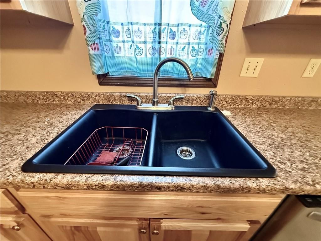205 S Traster Street — photo 5