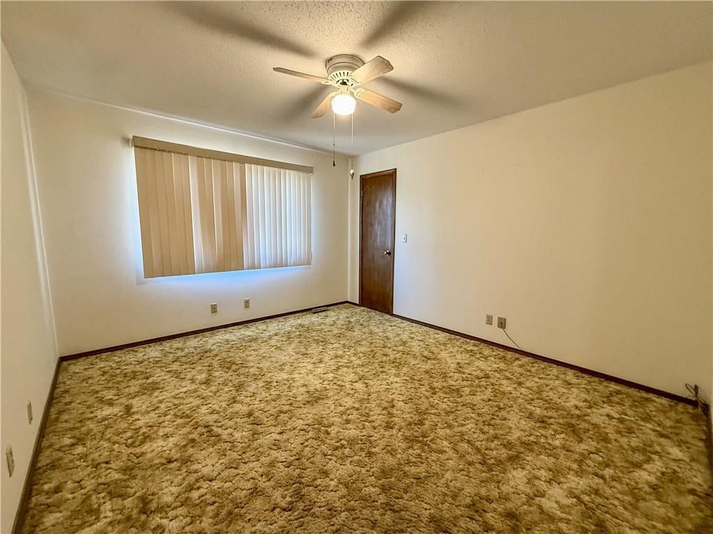 205 S Traster Street — photo 13