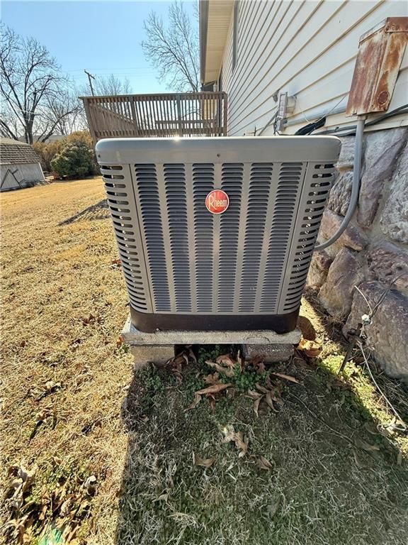 205 S Traster Street — photo 26