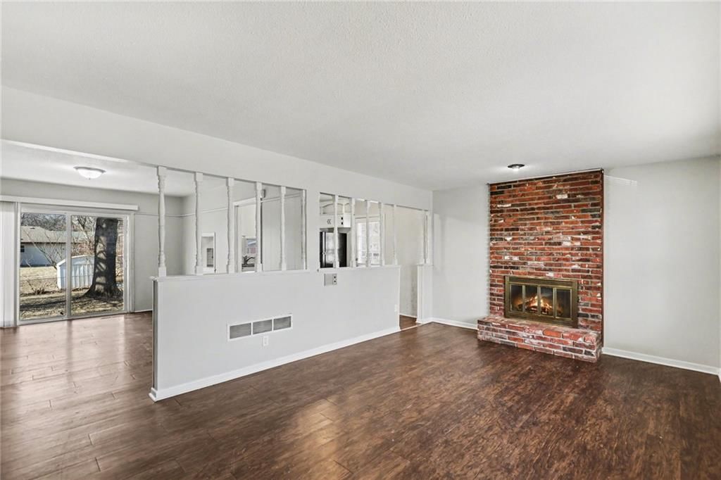8806 Ford Avenue — photo 3
