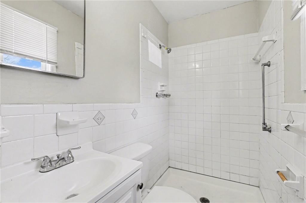 8806 Ford Avenue — photo 10