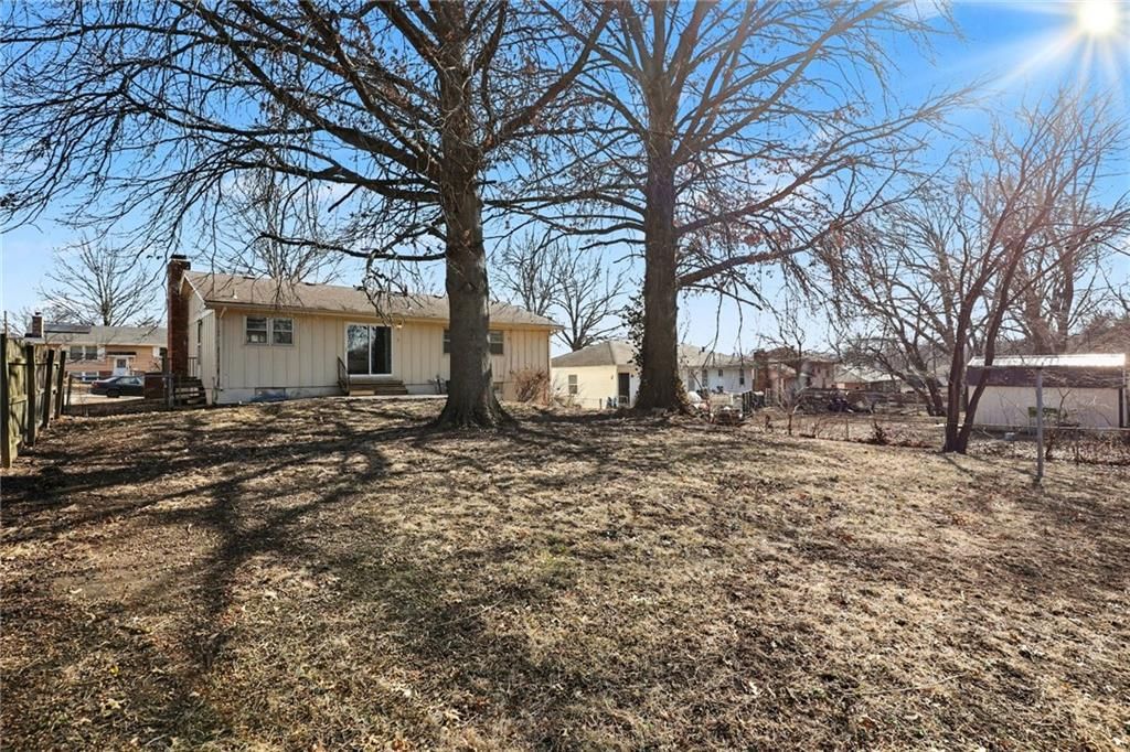 8806 Ford Avenue — photo 16