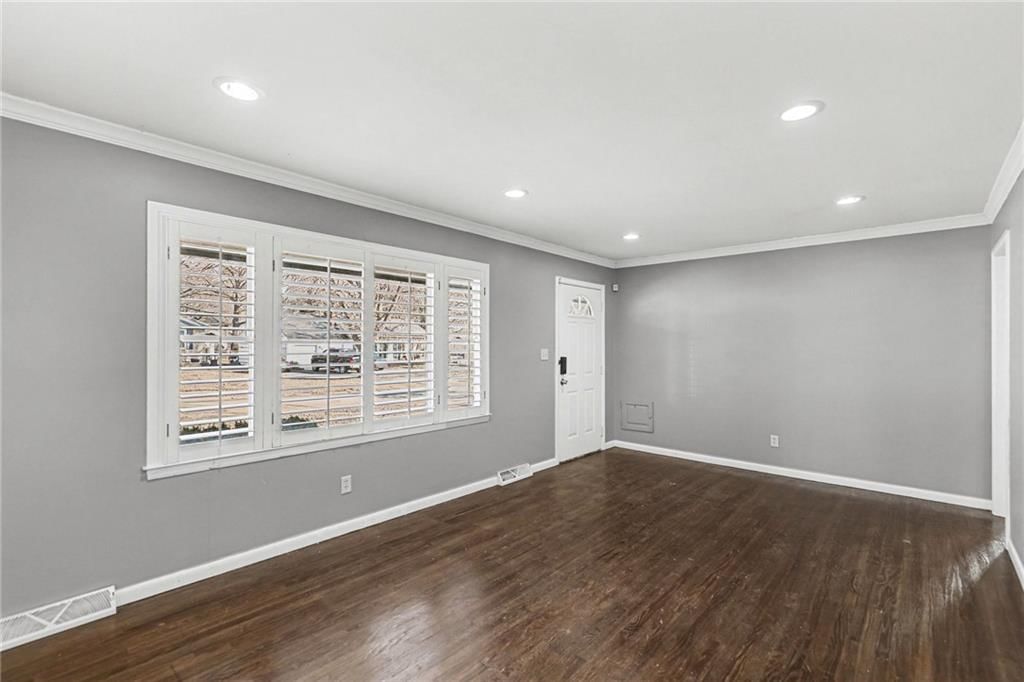 8002 Evanston Avenue — photo 5