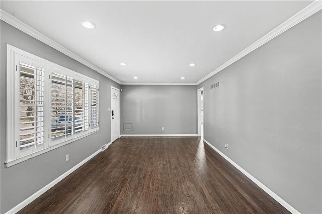 8002 Evanston Avenue — photo 6