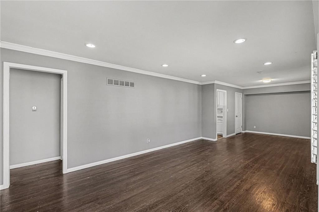 8002 Evanston Avenue — photo 7