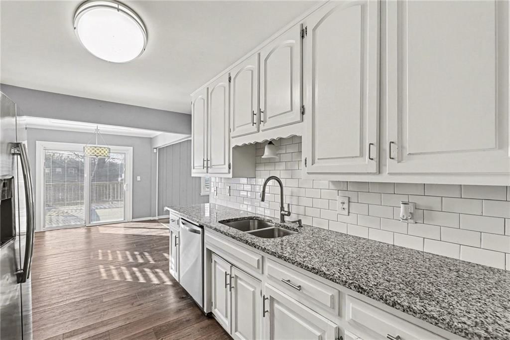 8002 Evanston Avenue — photo 12