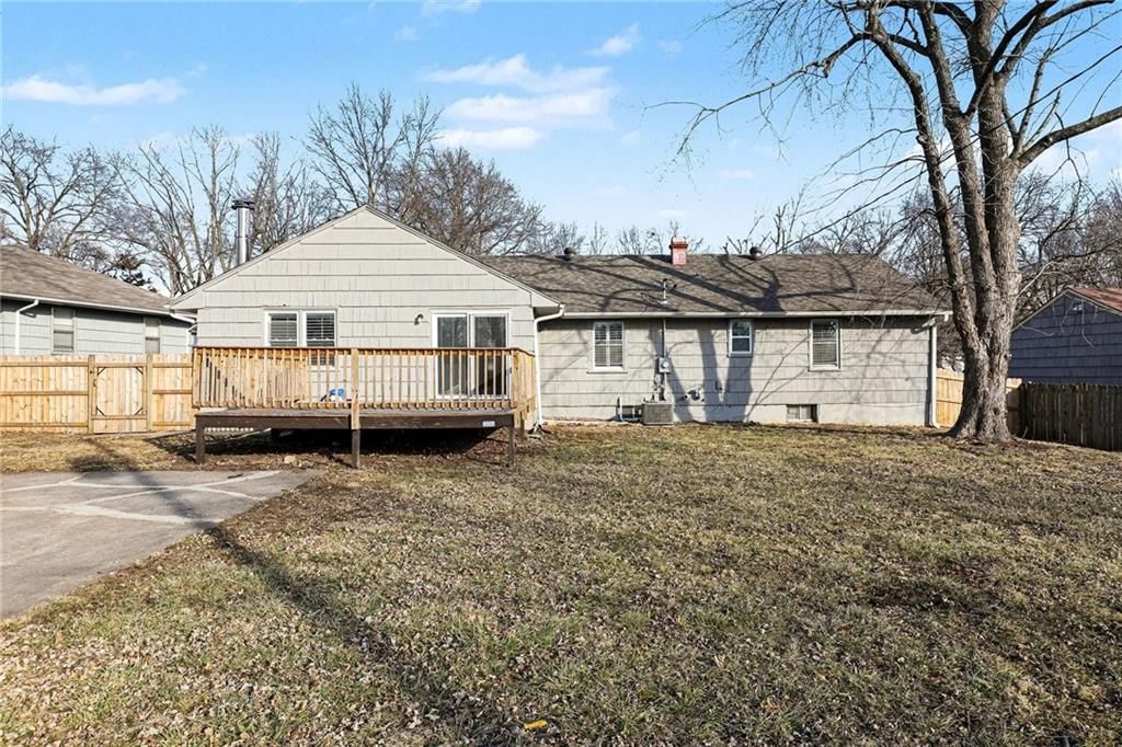 8002 Evanston Avenue — photo 28
