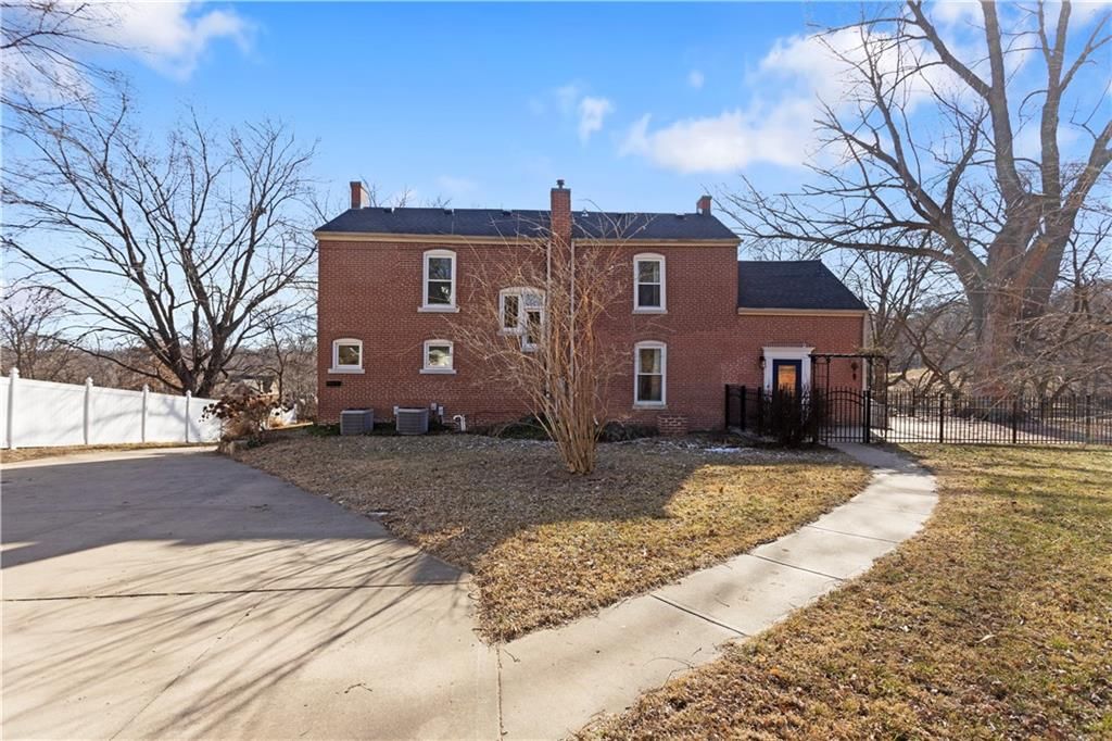 1101 Myrtle Avenue — photo 43