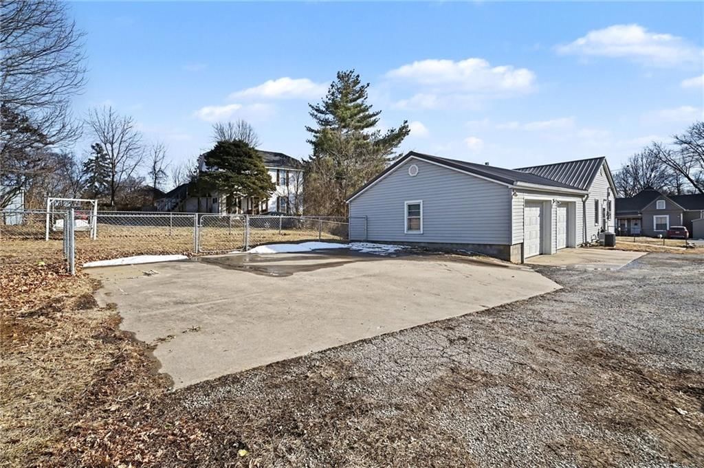 607 W US Highway 71 Highway — photo 19