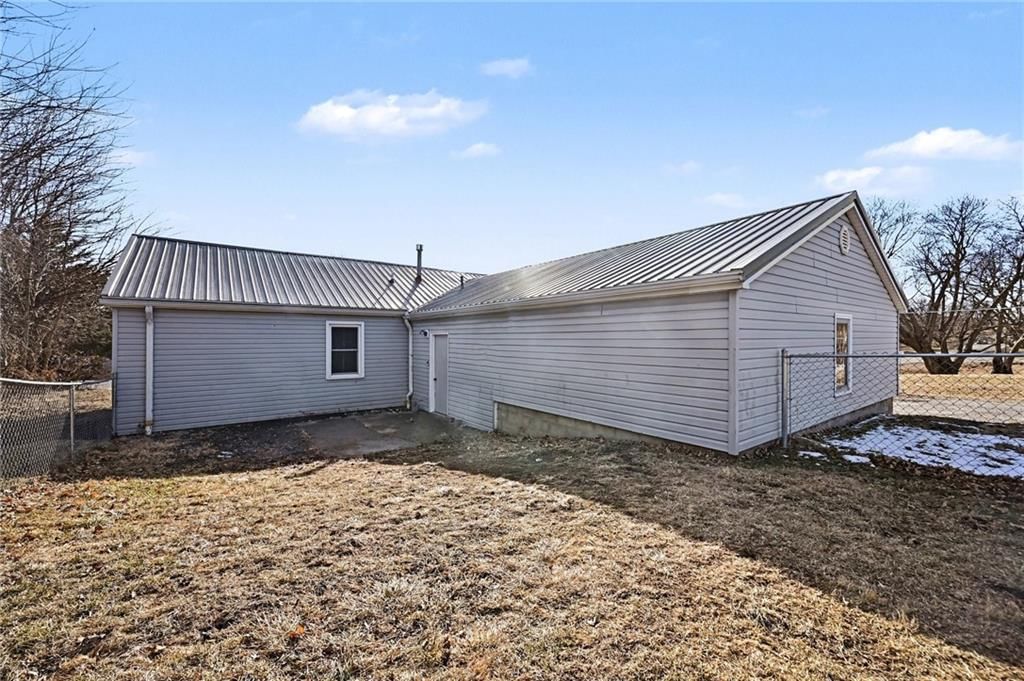 607 W US Highway 71 Highway — photo 22