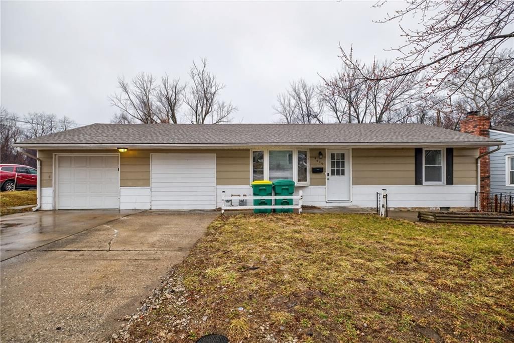2920 Longwood Avenue — photo 2