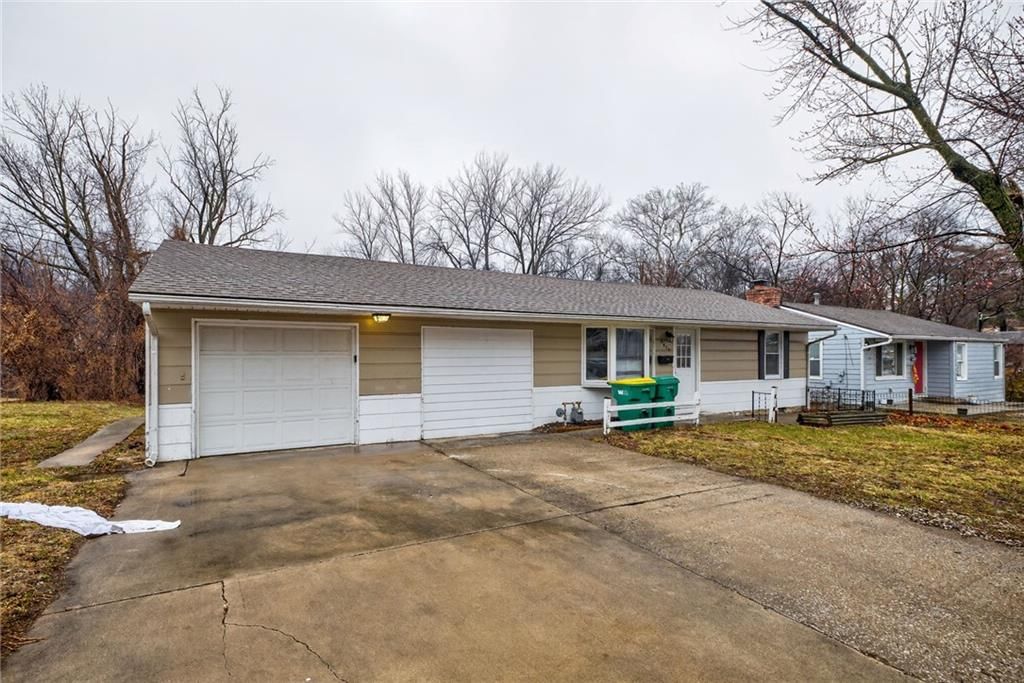 2920 Longwood Avenue — photo 3