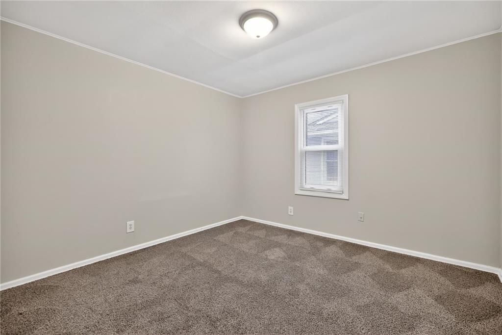 2920 Longwood Avenue — photo 6